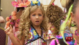 Illustration for article titled Toddlers & Tiaras: Getting "Smize" Completely Wrong